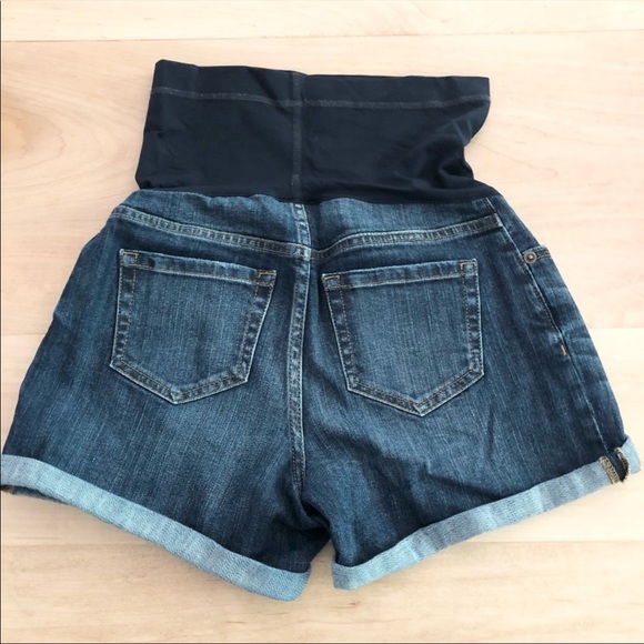 2 Maternity shorts bundle - Picture 2 of 6